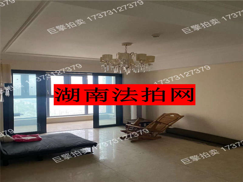 恒大御景半島法拍房錦繡苑7、8棟2401號(hào)