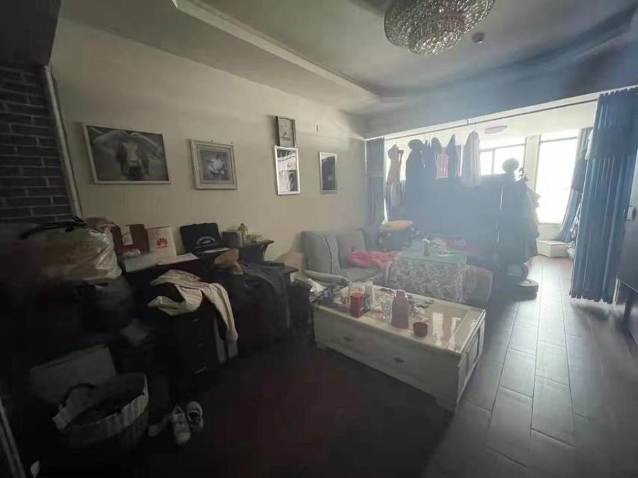 融圣國(guó)際公寓法拍房8、9棟2109房