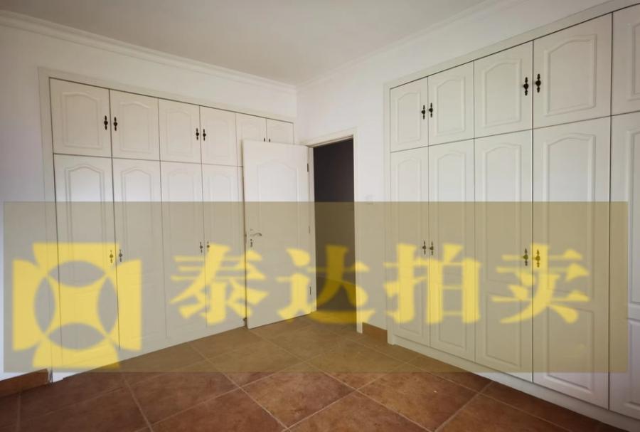 藍(lán)灣國(guó)際廣場(chǎng)法拍房C座2821號(hào)