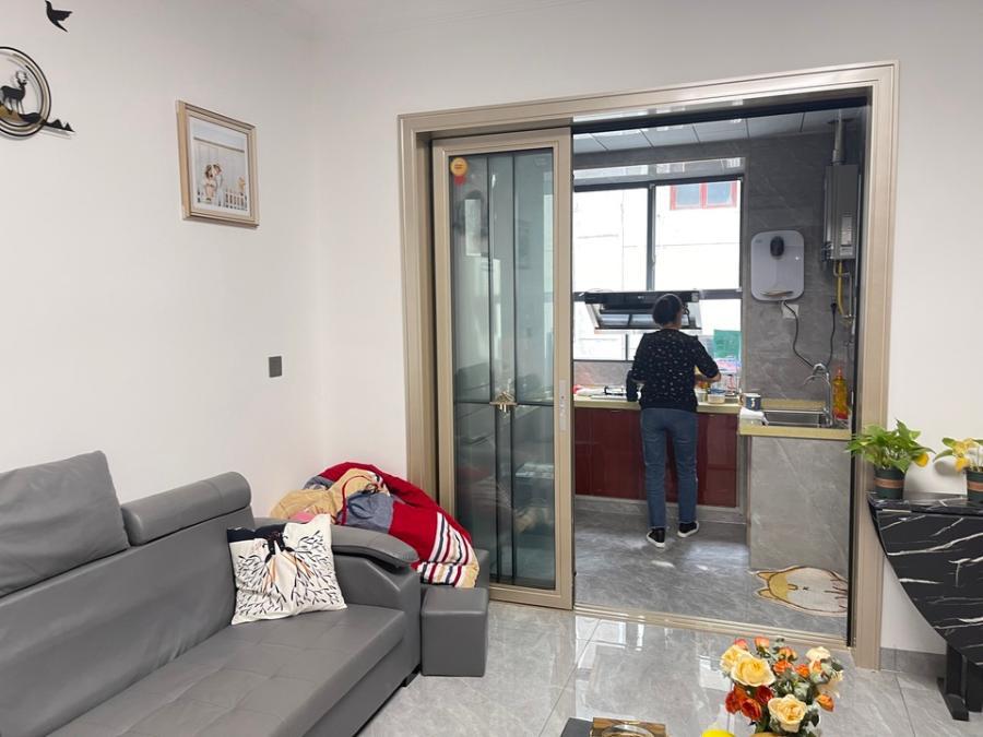 河西望城坡商貿城法拍房F-4棟第14縫（現(xiàn)商貿城34棟）整棟