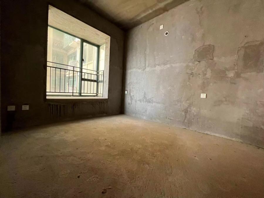 富基世紀(jì)公園法拍房52#、53#棟1106室