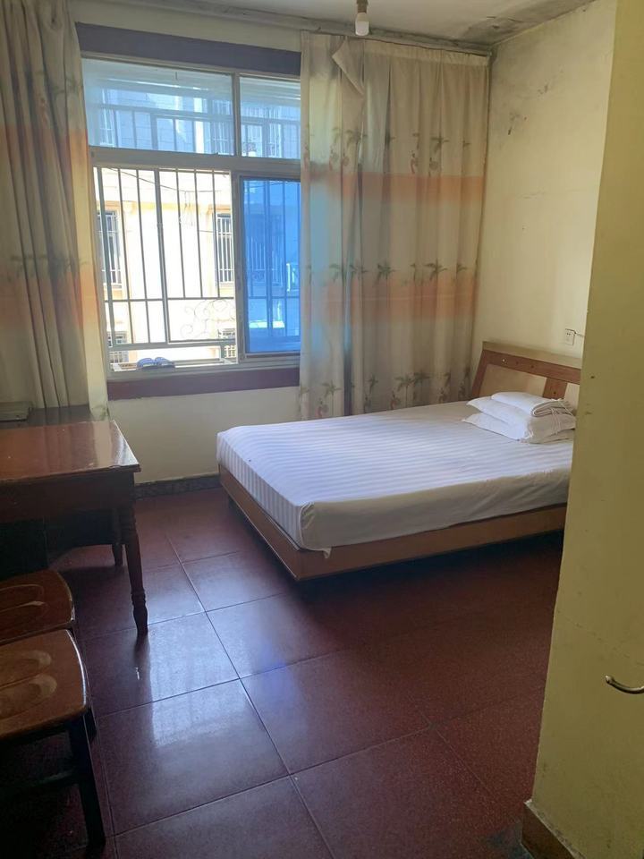 星沙鎮(zhèn)三產(chǎn)業(yè)街法拍房6片6組合3、4號(hào)101、201、301房