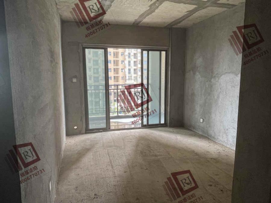 學(xué)府星城法拍房6、7棟及地下室407號