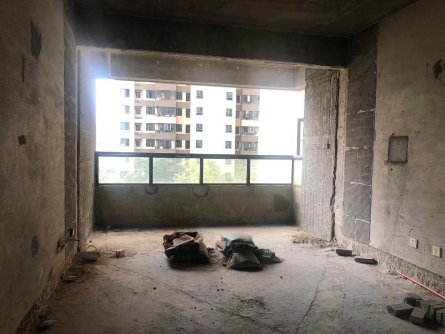 長房云時(shí)代法拍房二期10棟506室