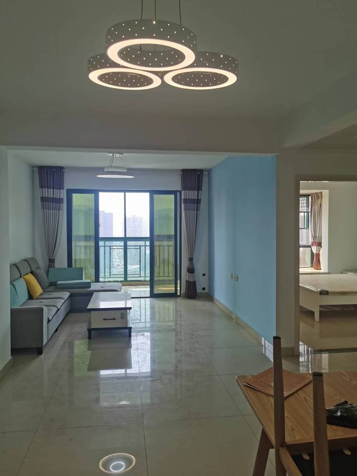 富基世紀公園法拍房50、51棟2806房及室內家具家電