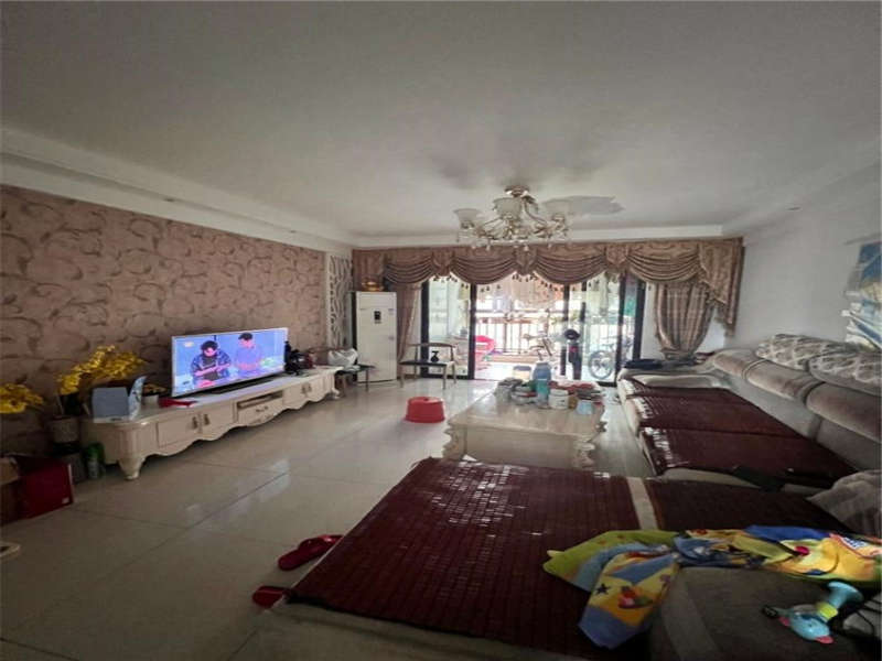 中海國(guó)際社區(qū)二期（中海江御名園）法拍房二期二區(qū)3、4棟808房