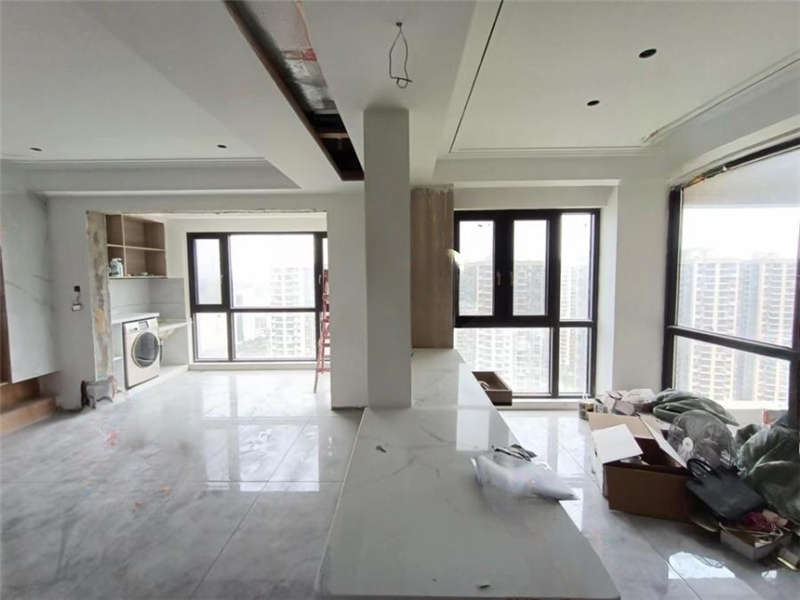 中南國際眼鏡城（中偉商業(yè)中心）法拍房3、4、5棟2301室及其室內(nèi)物品