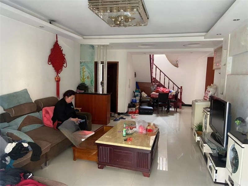 蓮湖大市場(chǎng)（蓮湖汽配城）法拍房6、7棟601房