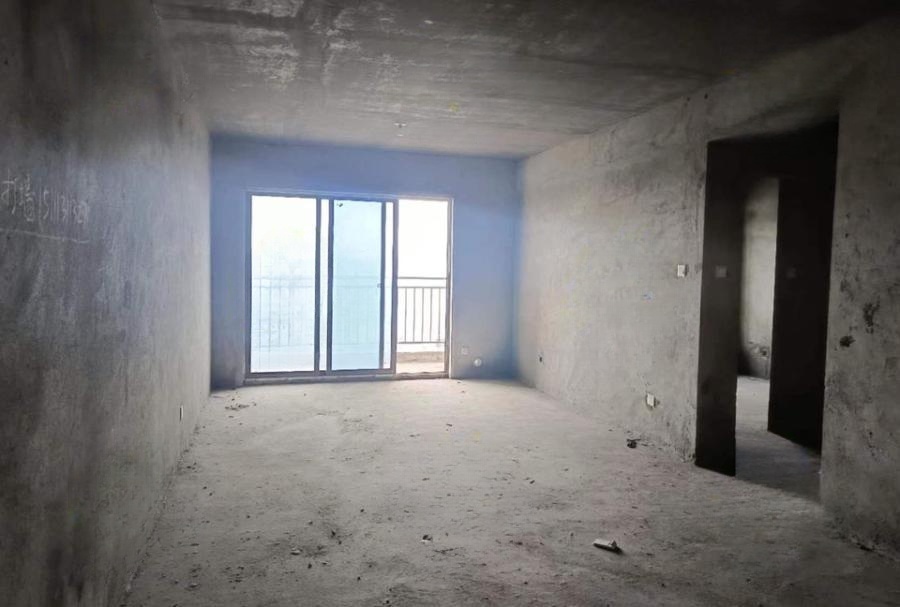 新長(zhǎng)海廣場(chǎng)（新長(zhǎng)海中心）法拍房E、F棟1815房