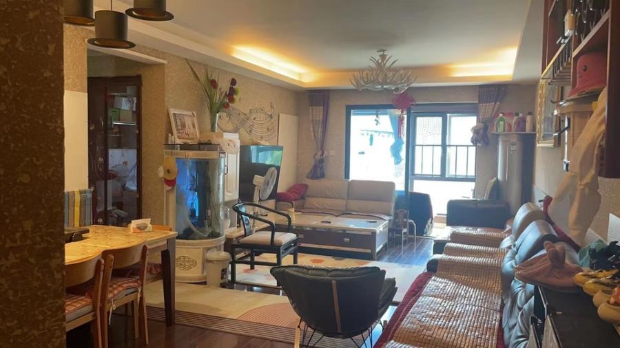 萬科白鷺郡法拍房三期26棟303號及地下室第三期373、461號車位