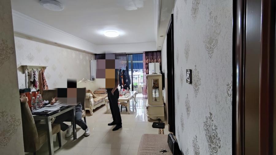 中海國際社區(qū)一期（中海江御名園）法拍房一期金楠街13、14棟1002室及室內(nèi)家具電器