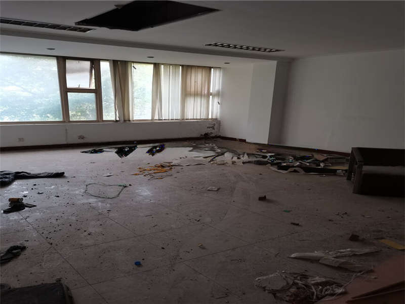 梓園路428號法拍房1棟303房，304房，305房