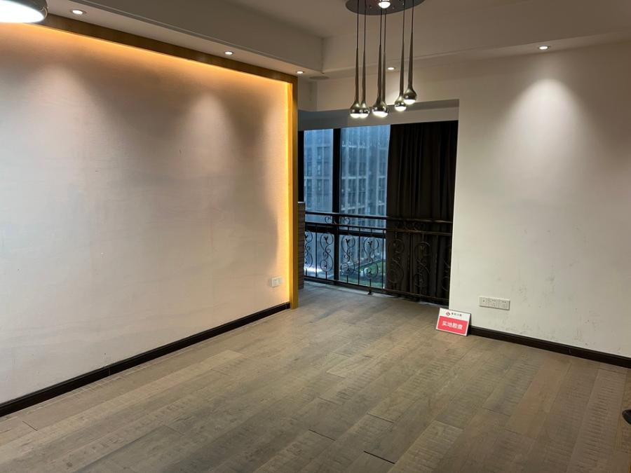 美林銀谷國際社區(qū)（銀谷苑）法拍房6、7棟706房