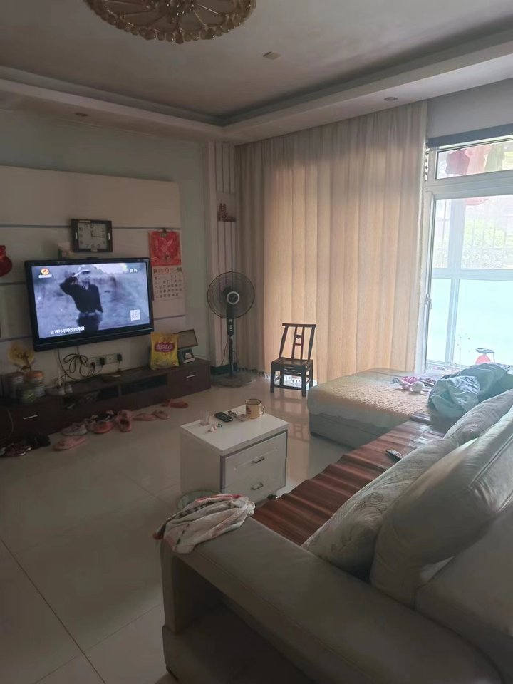 麓山潤城法拍房5棟101、103號(hào)