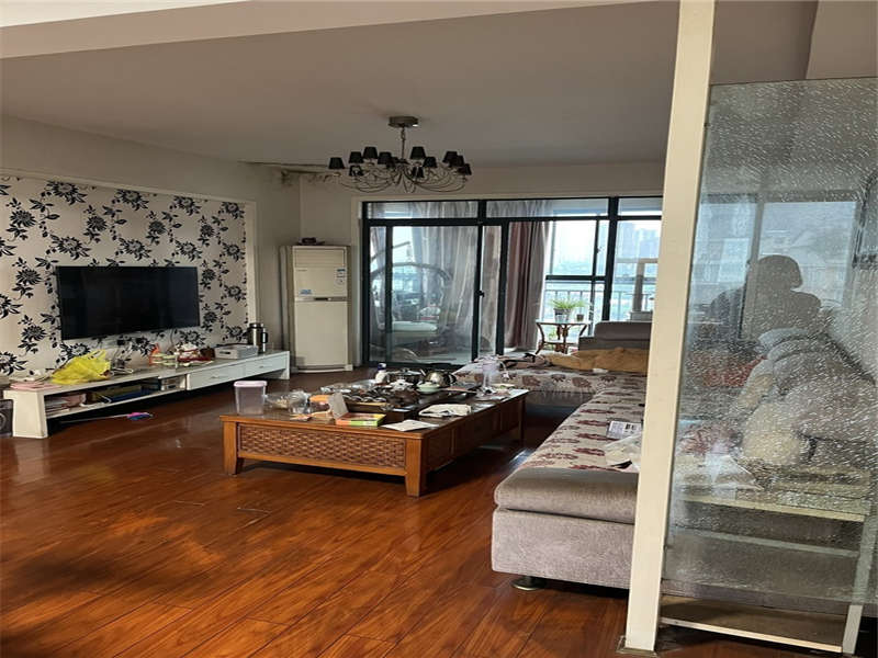 東業(yè)早安星城法拍房3棟1單元703、704室