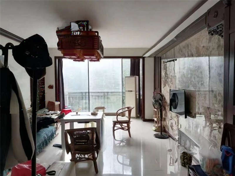 向陽(yáng)門(mén)第法拍房3棟205號(hào)