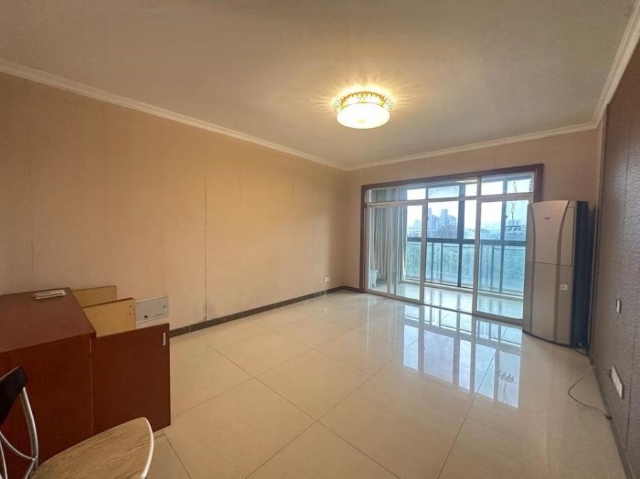 藏瓏湖上國(guó)際花園法拍房1-1、1-2、1-3棟6003