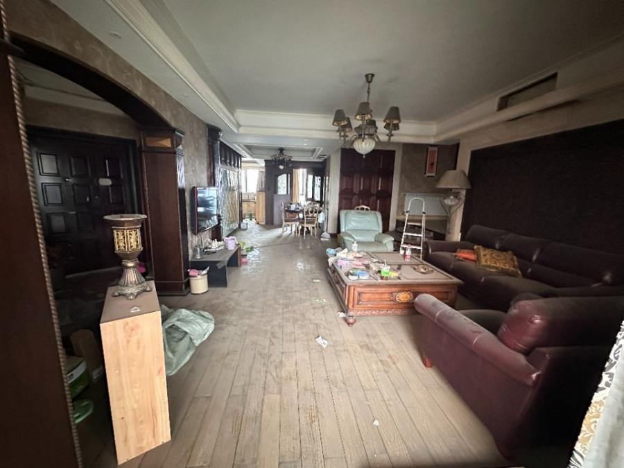 夢(mèng)網(wǎng)景園法拍房7棟1806房及配套車(chē)位A026