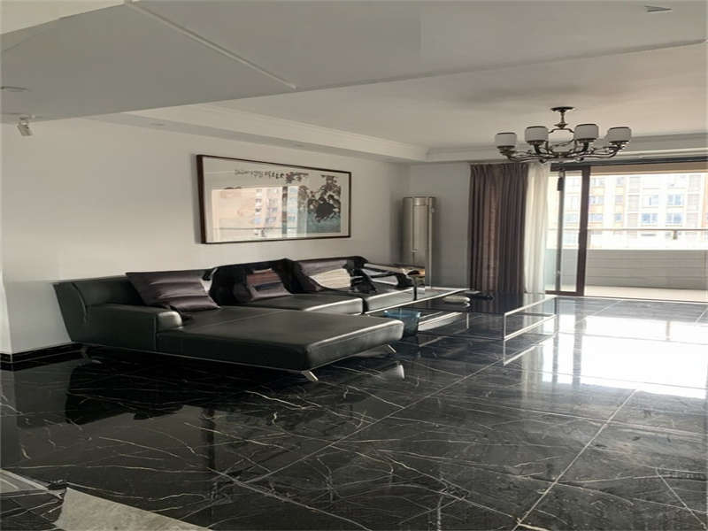 福祥家園法拍房8棟2602室及其配屬車位、雜物間(含室內(nèi)家具家電）