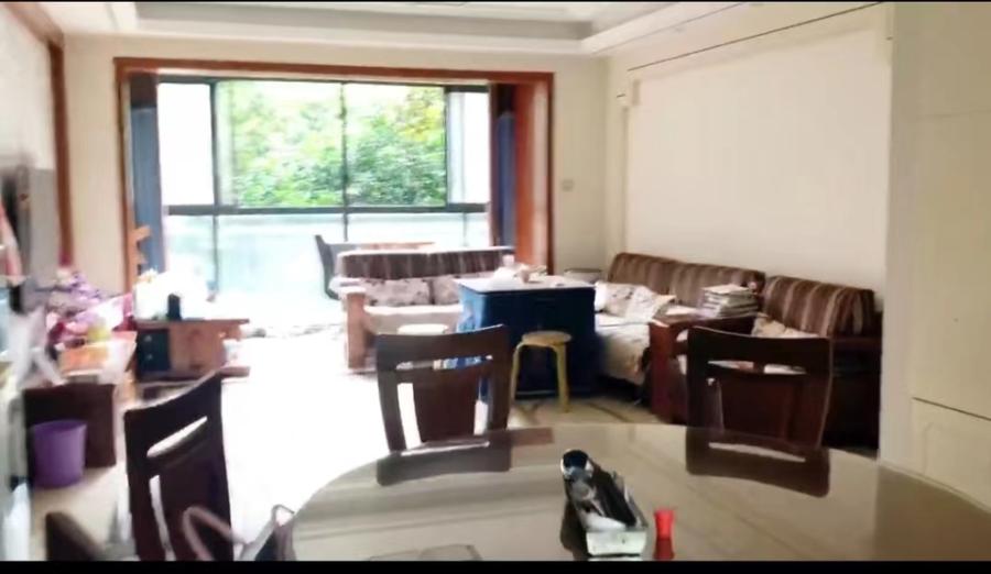 恒基凱旋門(mén)法拍房2期17、18棟201室