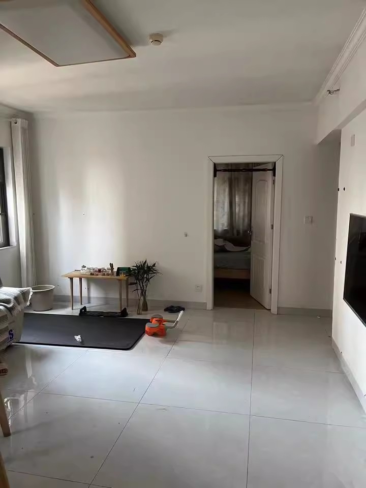 新長(zhǎng)海廣場(chǎng)（新長(zhǎng)海中心）法拍房C、D棟2111（實(shí)勘為D棟）