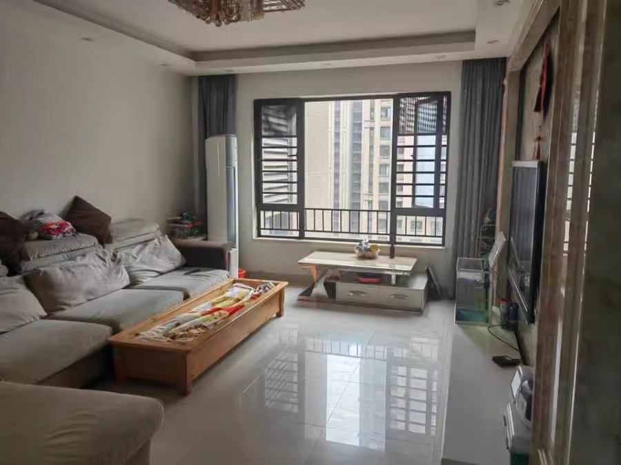 中海國(guó)際社區(qū)三期（中海江御名園）法拍房三期2棟1701號(hào)