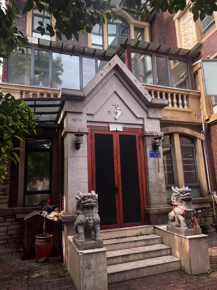 （精裝聯(lián)排別墅）五礦格蘭小鎮(zhèn)法拍房18棟101號(hào)