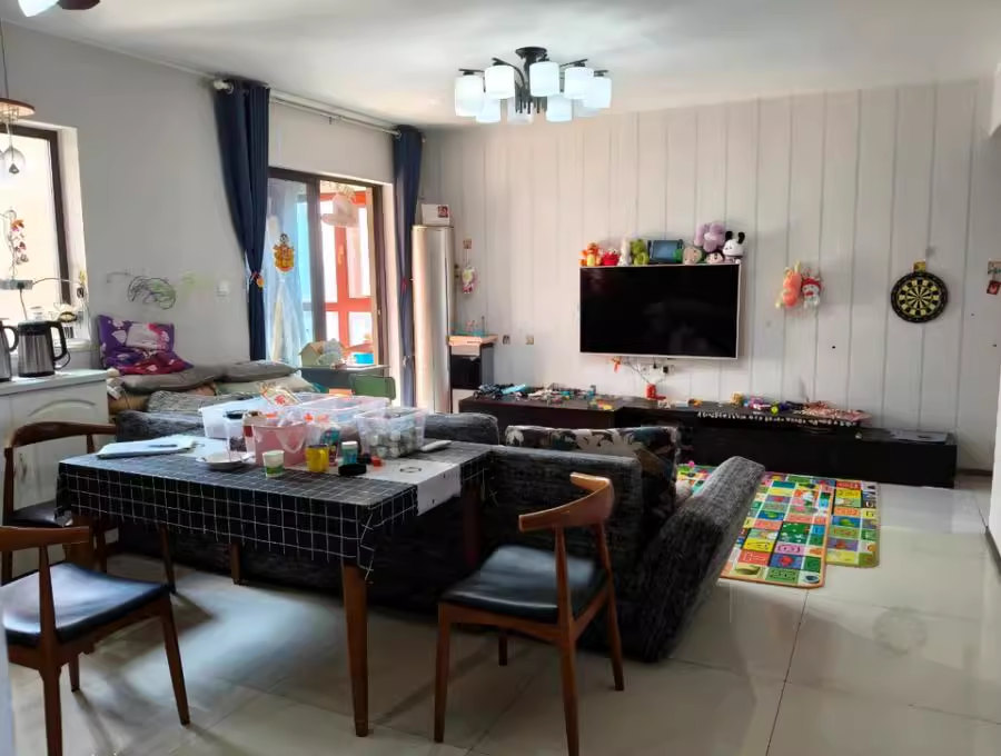 （雙學(xué)區(qū) 地鐵口）時(shí)代傾城二期20棟3001室