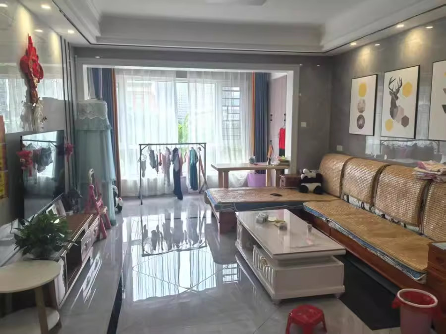 （雙學(xué)位）潤(rùn)和三潤(rùn)城法拍房3棟404室