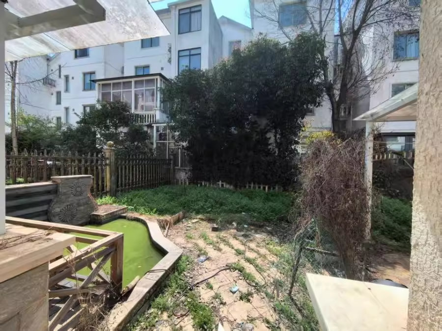 （別墅）長沙碧桂園浪漫陽光一街法拍房37、39、51、53、55、57、59、61、63、65號153室及室內(nèi)家具家電