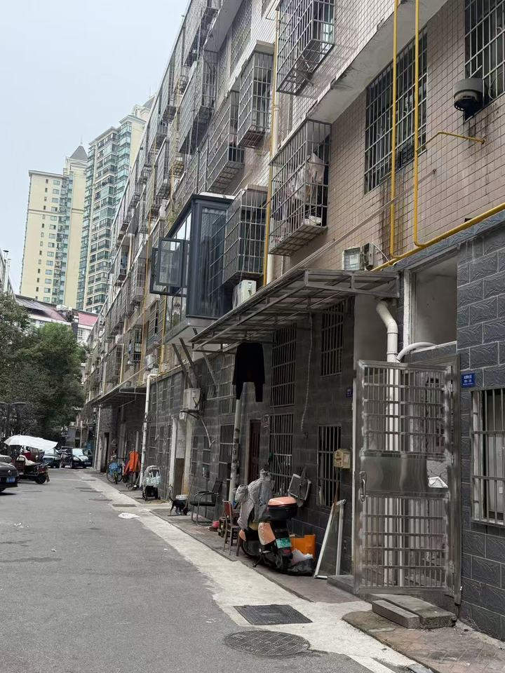 （整棟收租）松雅小區(qū)松雅安置區(qū)法拍房B-9號(hào)棟101、201、301、401房產(chǎn)