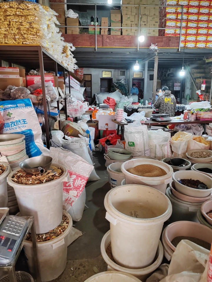 （年租金8萬）紅星大市場內(nèi)法拍房B1棟102號房屋