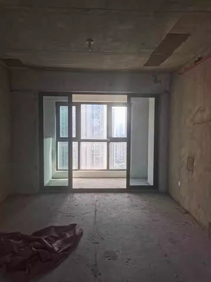 明昇壹城（明昇時(shí)代廣場）法拍房二期2棟2401號（雙學(xué)區(qū)）